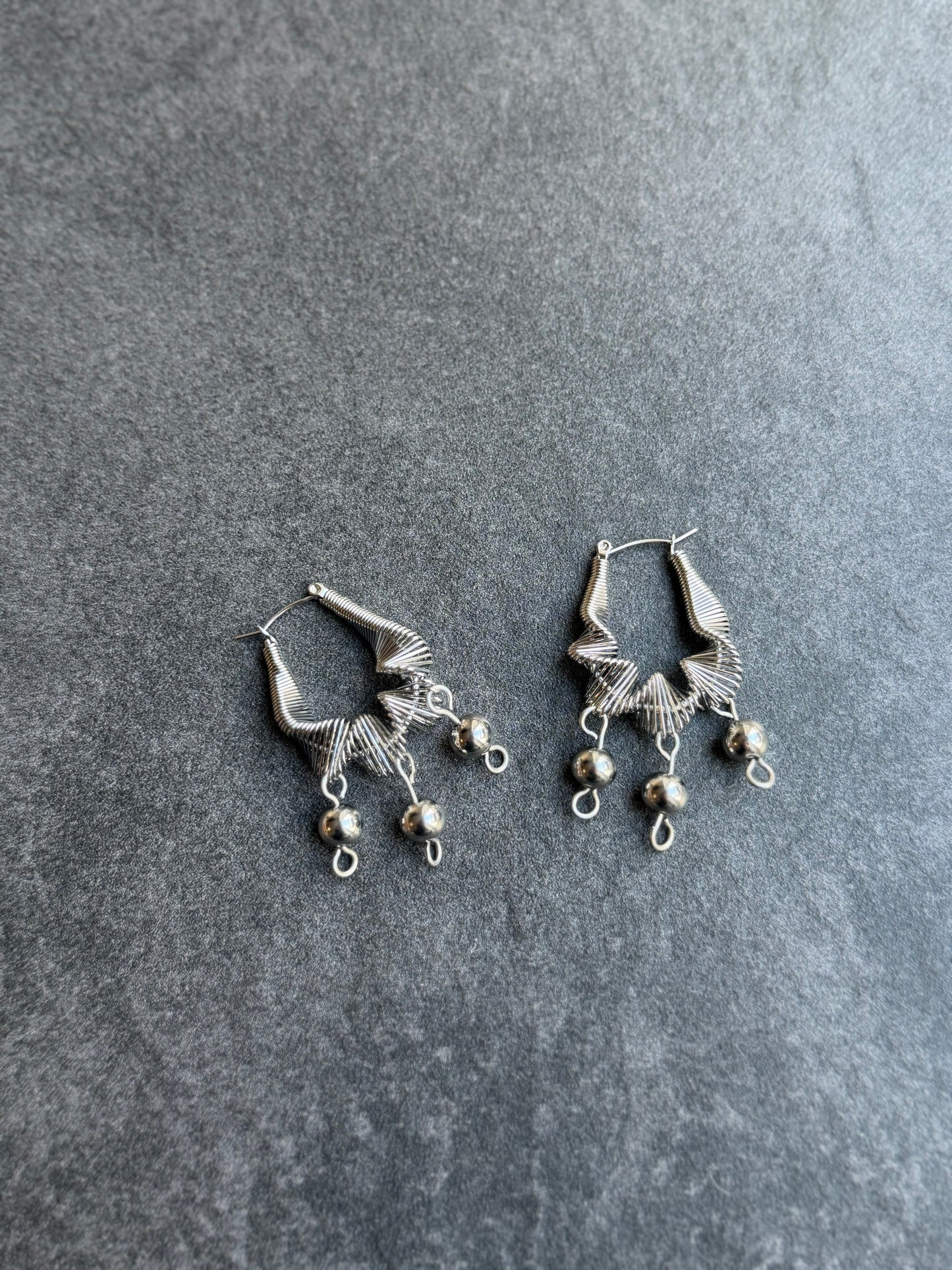 BALL WIRED EARRINGS