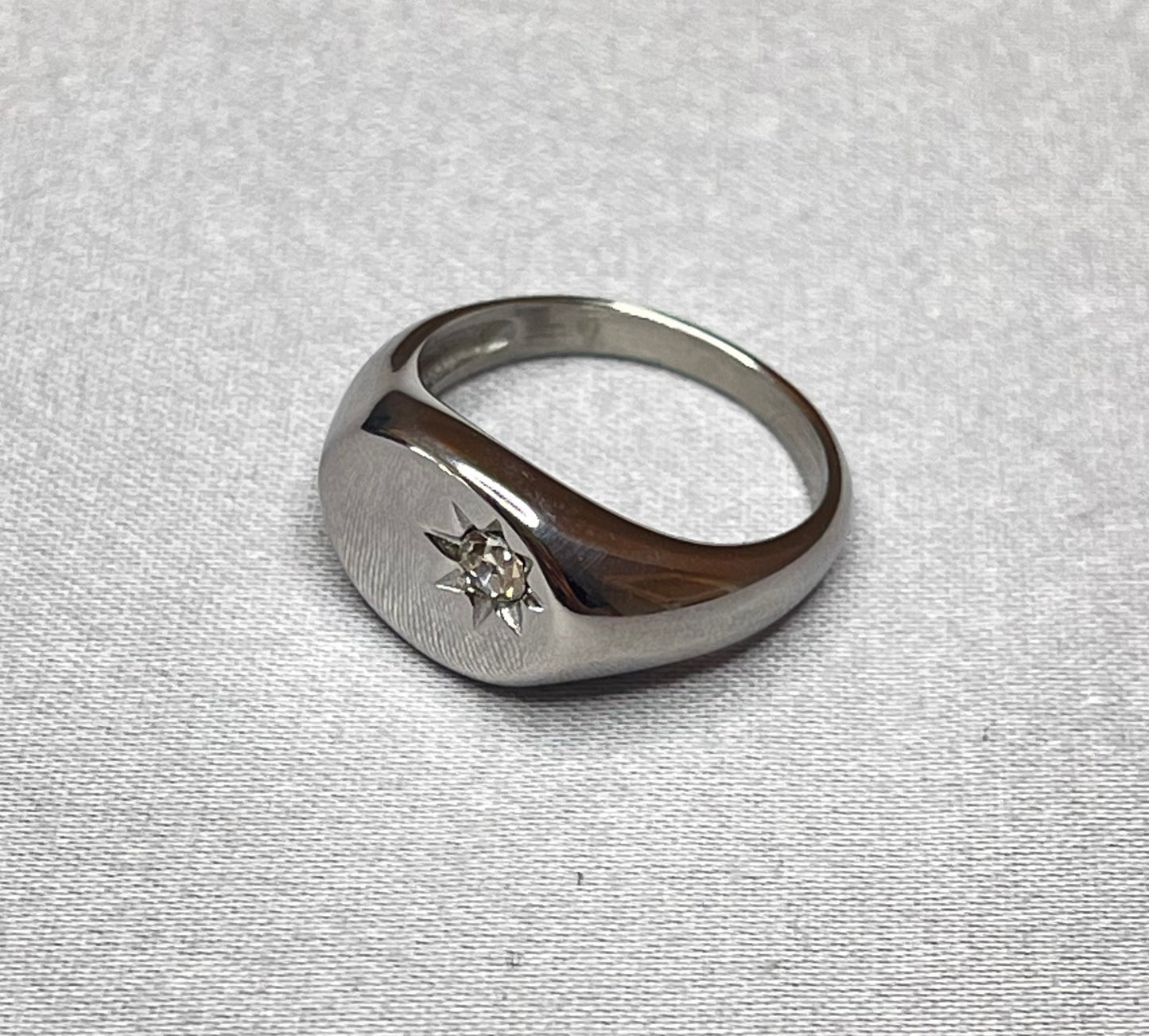 GEM RING