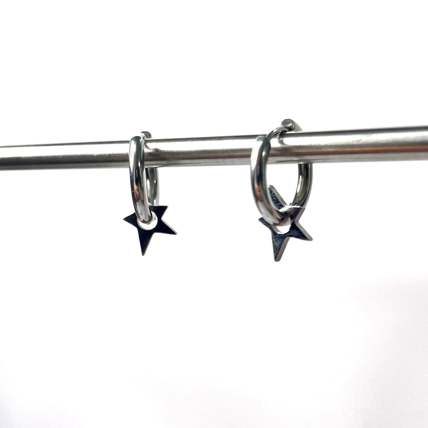 ASYMMETRICAL STAR MINI HOOPS