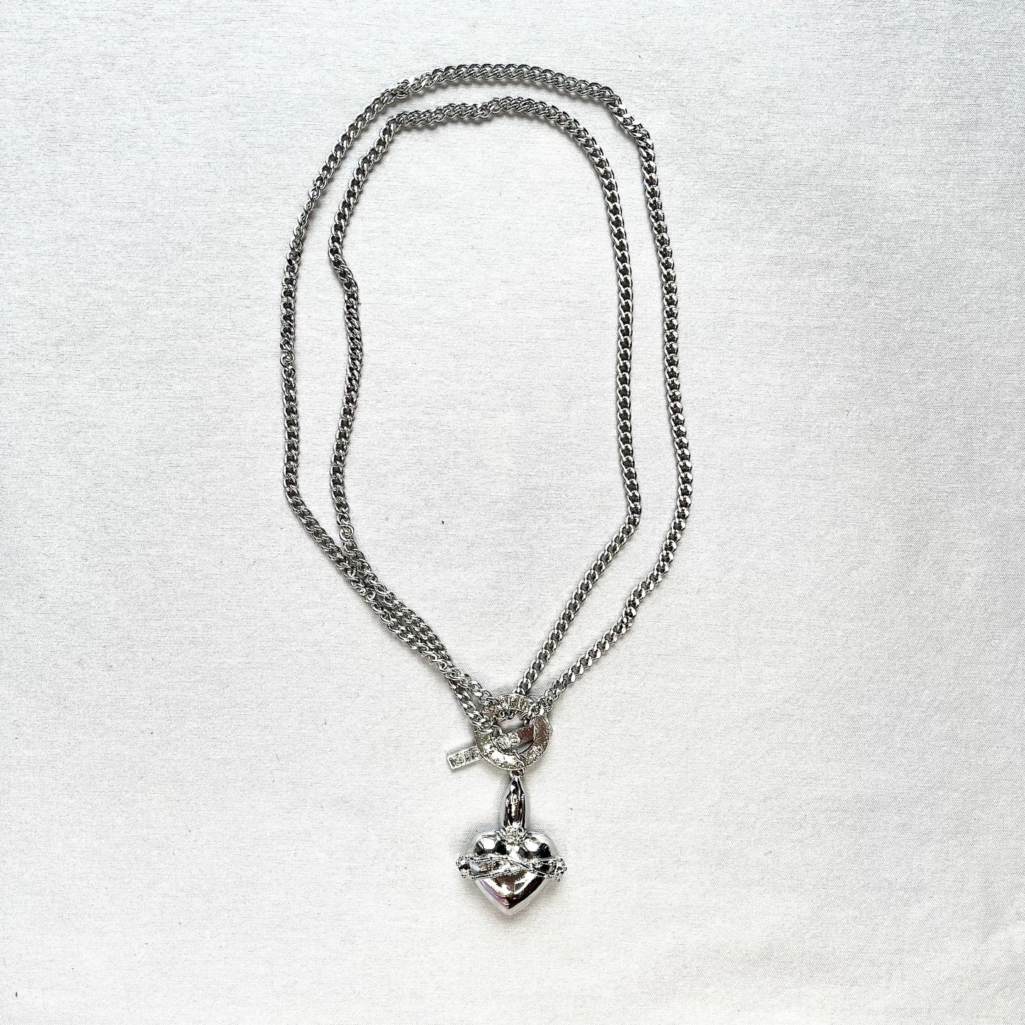 LAYERED LOVE BUCKLE CLAVICLE CHAIN