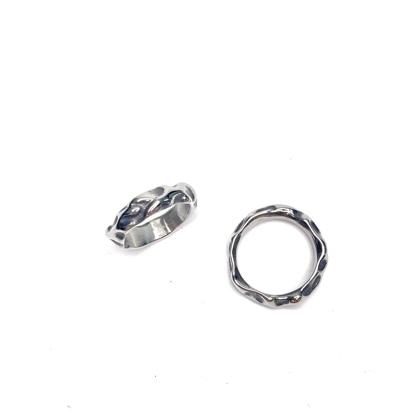 WAVY BAND RING