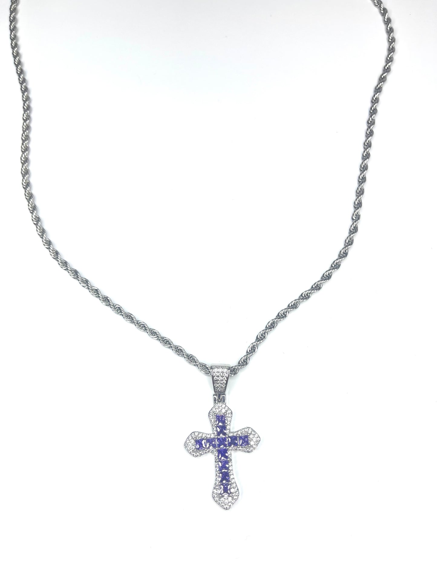 ICED MINI CROSS NECKLACE