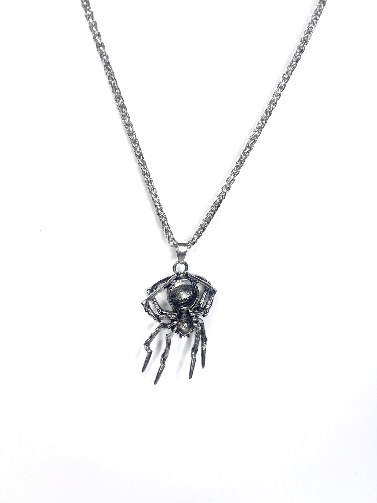 SPIDER CHAIN NECKLACE