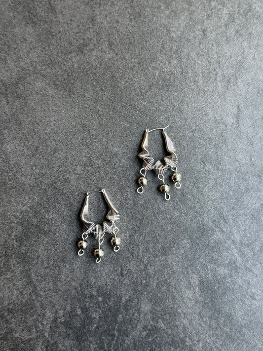 BALL WIRED EARRINGS