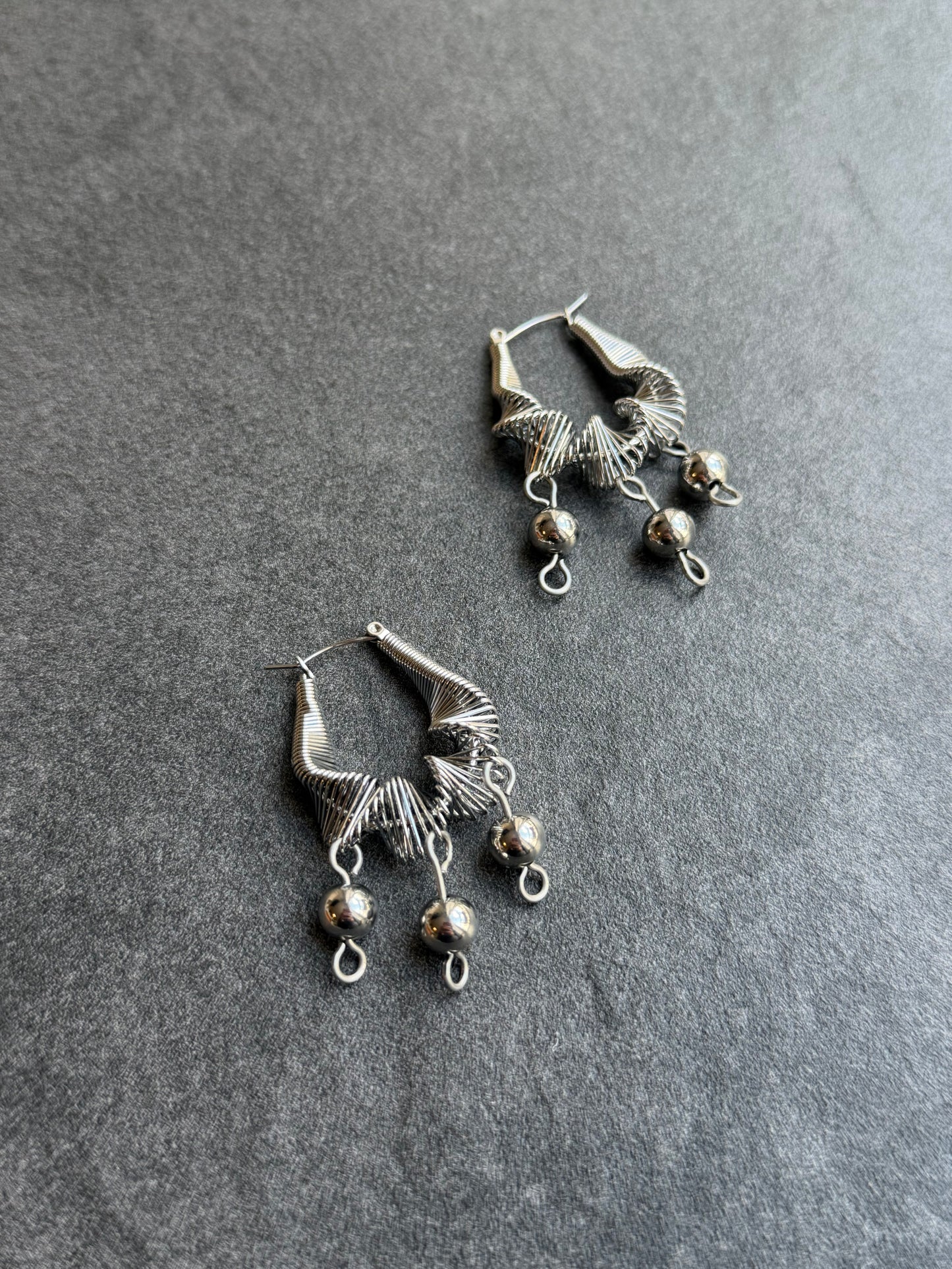 BALL WIRED EARRINGS
