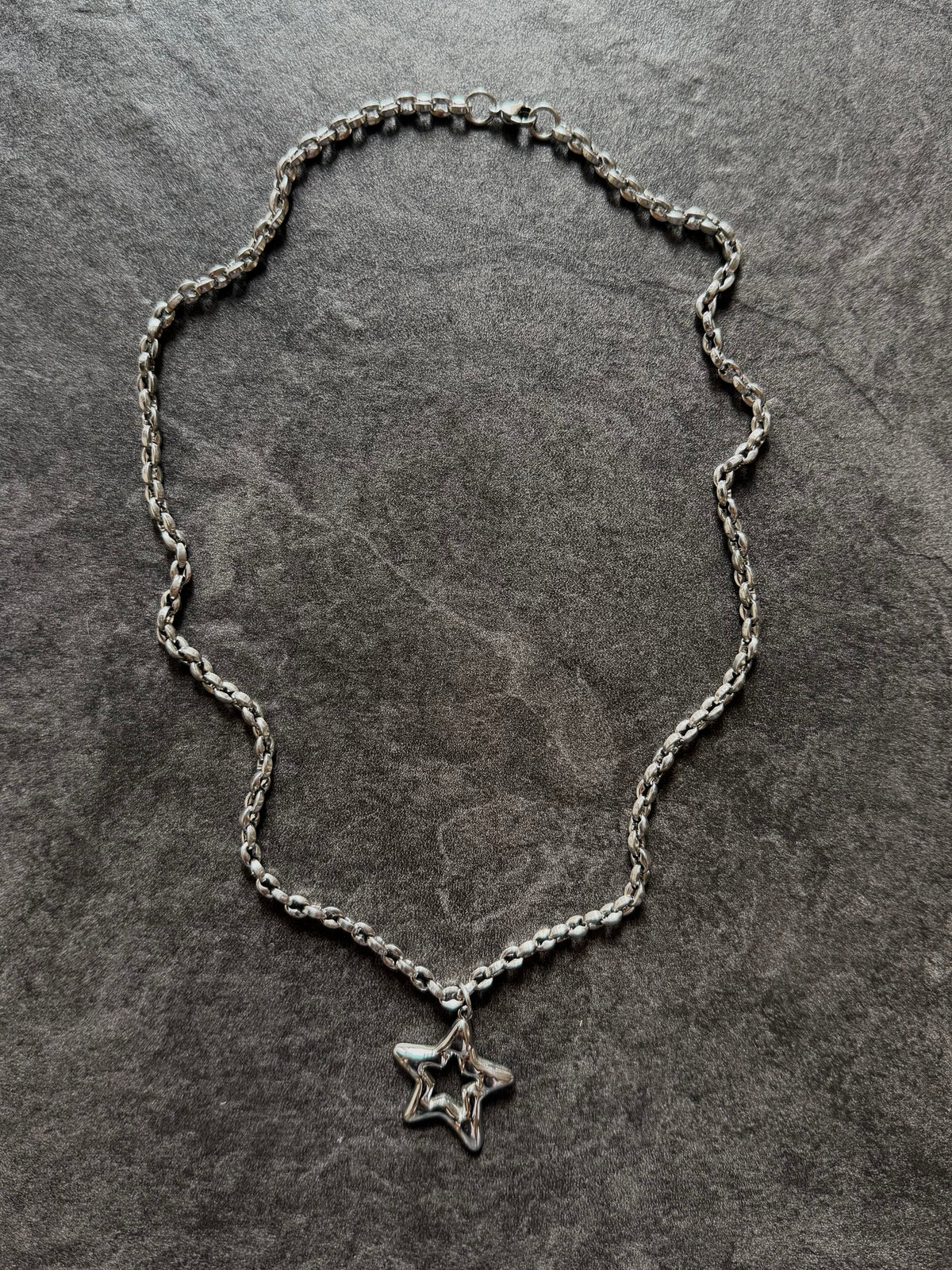 STAR NECKLACE (BEAN CHAIN)