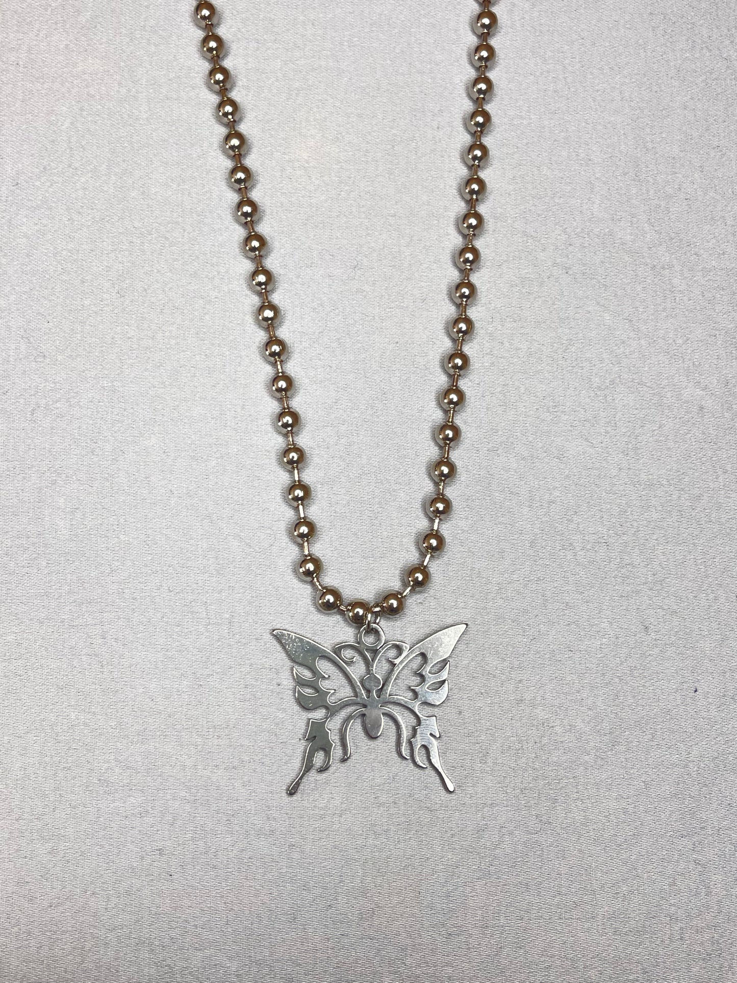 BUTTERFLY BALL CHAIN