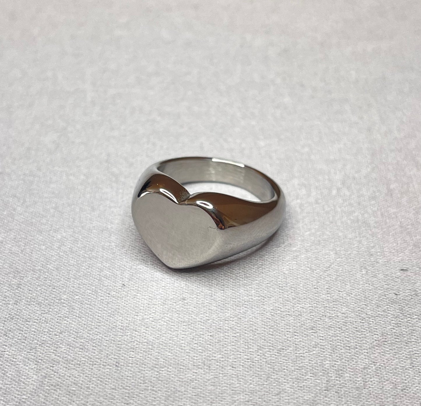 HEART RING