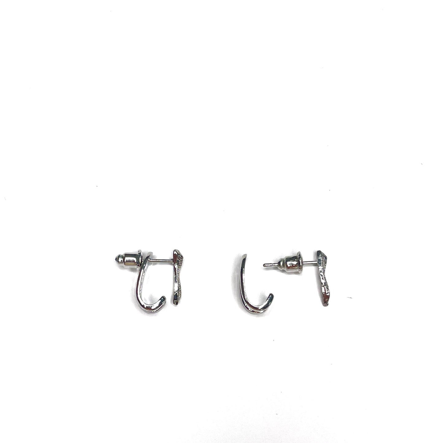 CLAW EARRINGS