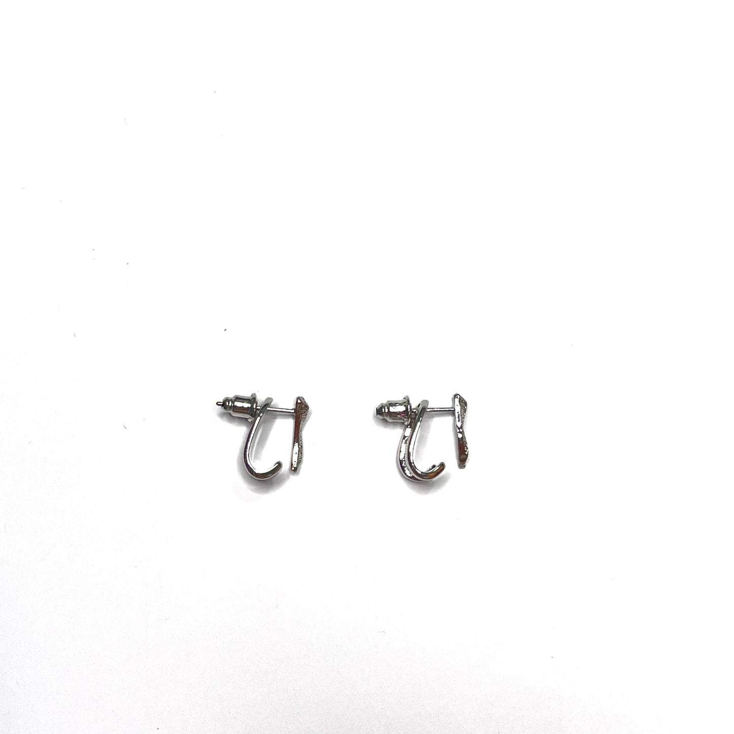 CLAW EARRINGS