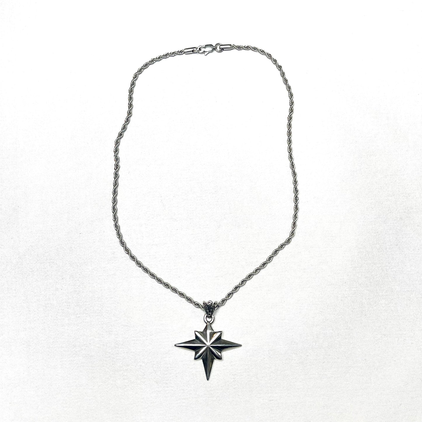 COMPASS STAR CHAIN