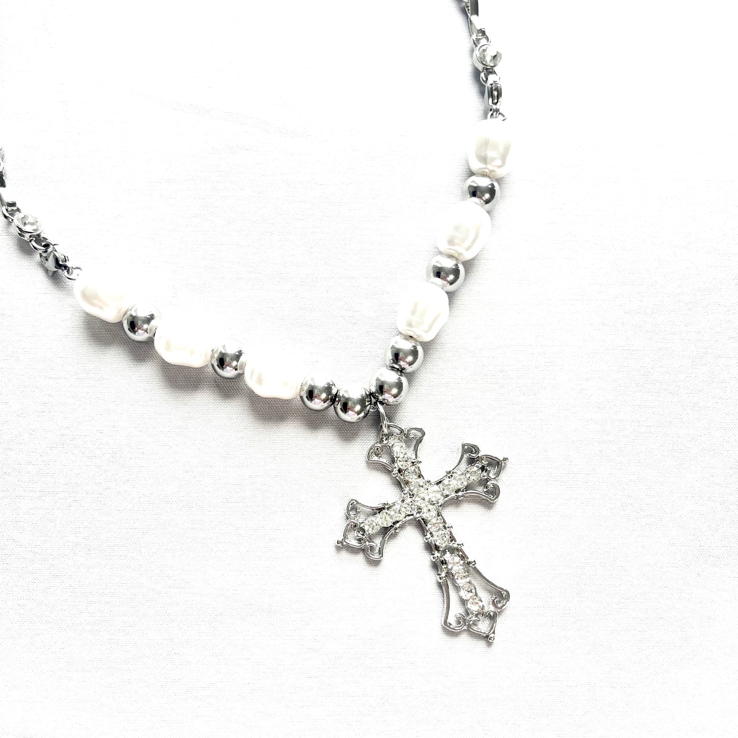 PEARL CROSS CHAIN