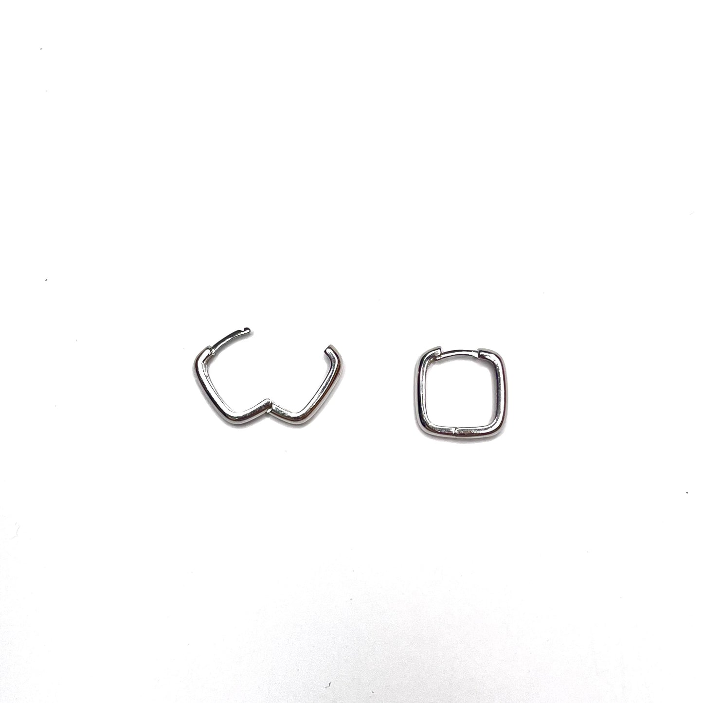 SQUARE HOOK EARRINGS