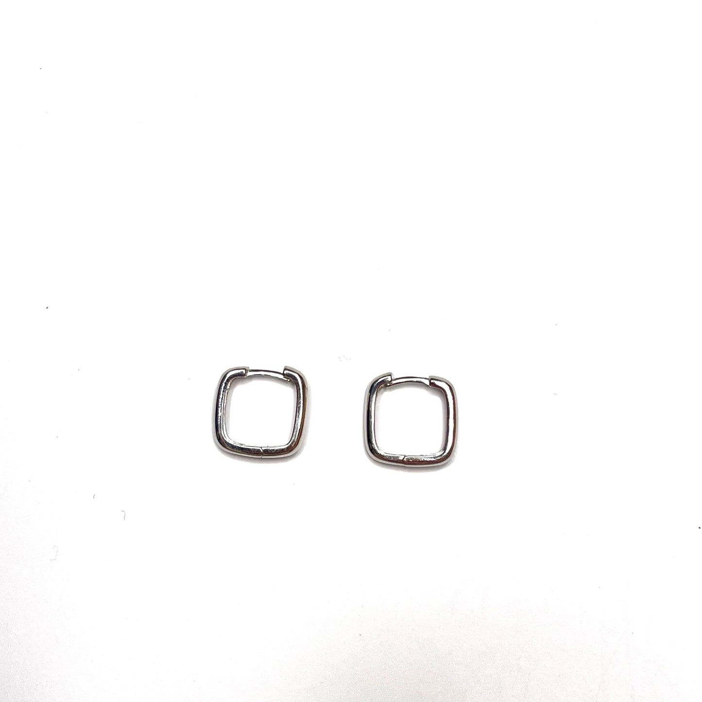 SQUARE HOOK EARRINGS